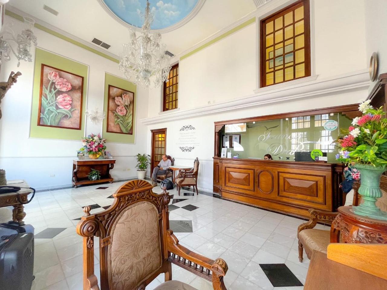 Hotel Francis Drake カンペチェ エクステリア 写真